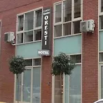 Oresti Center Szálloda