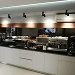 Oresti Center Szálloda