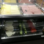 Oresti Center Szálloda 3*