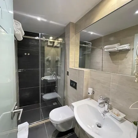 Oresti Center Hotel Tirana
