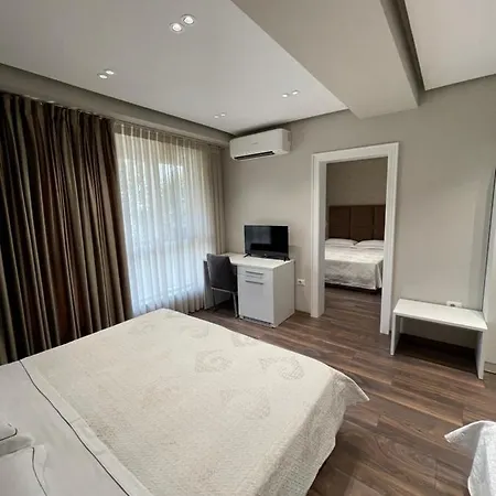 Hotel Oresti Center