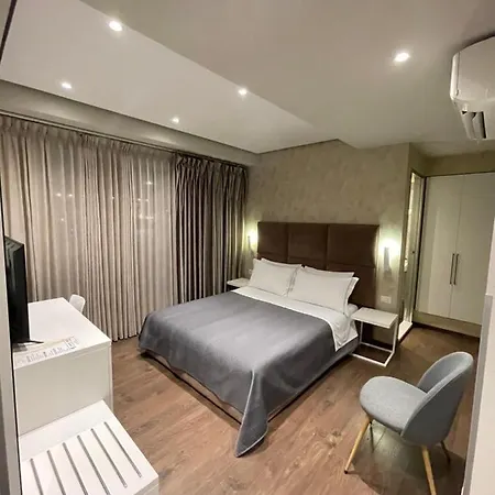 Oresti Center Hotel 3*