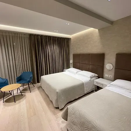 Hotel Oresti Center 3*