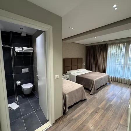 أوريستي سينتر 3*