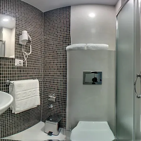 Szálloda Oresti Center 3*