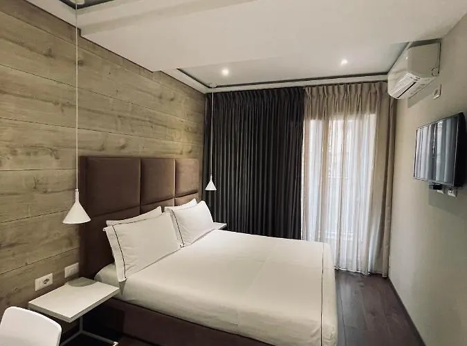 فندق أوريستي سينتر تيرانا