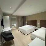 Oresti Center Hotel