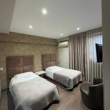 Hotel Oresti Center 3*