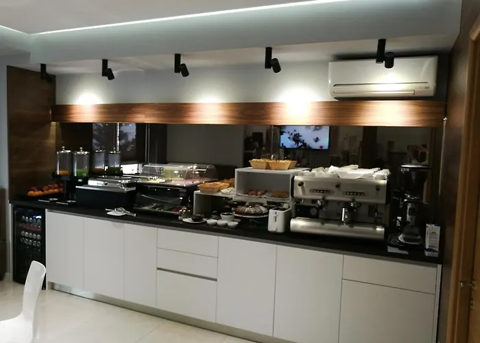 Oresti Center 호텔