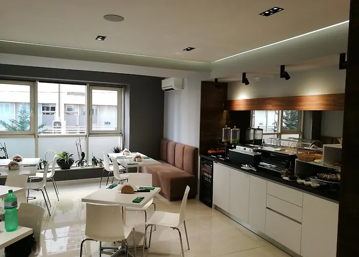 奥雷斯蒂中心酒店 酒店